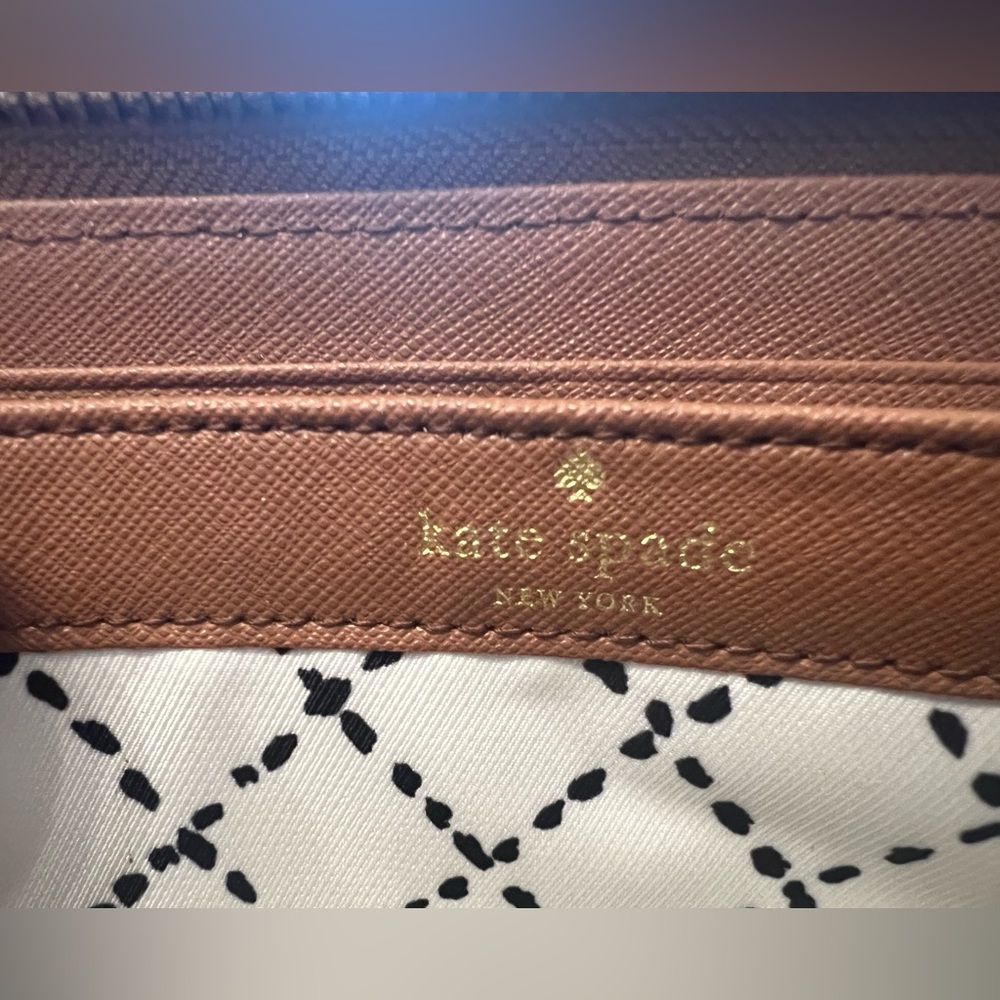 Kate Spade Wallet - Picture 5 of 5